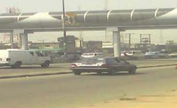 Figure 2: Hourly averages and standard variation for data on heat index, air temperature, and relative air humidity for urban park transects for wet and dry periods.